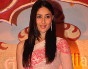 Kareena Kapoor join opening ceremony of 'The Great Indian Wedding Carnival'